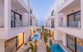 Mika Villas & Suites